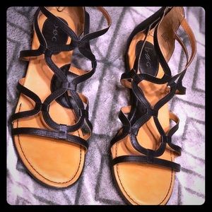 B.o.c gladiator sandals with low heel size 10W
